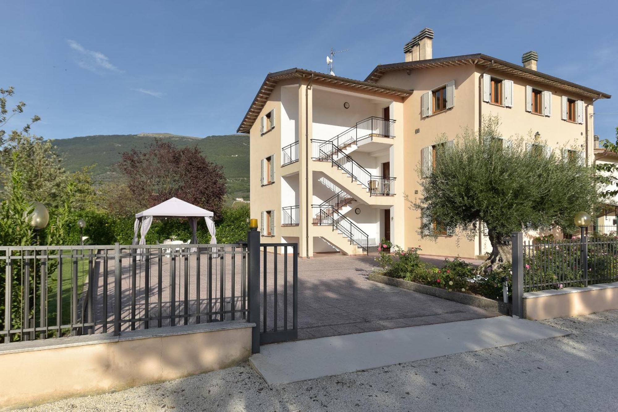 Villa Scarponi อัสซิซี ภายนอก รูปภาพ